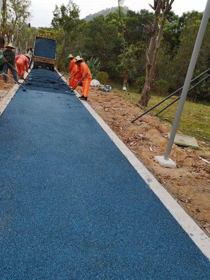 深圳瀝青道路建設 從標準市政路面到多彩瀝青的藝術